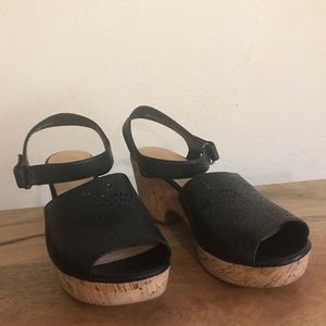 NWOT Clarks Platform Cork Sandals